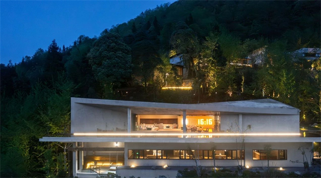 上山上•抱翠。华蓥市文化广播电视和旅游局供图
