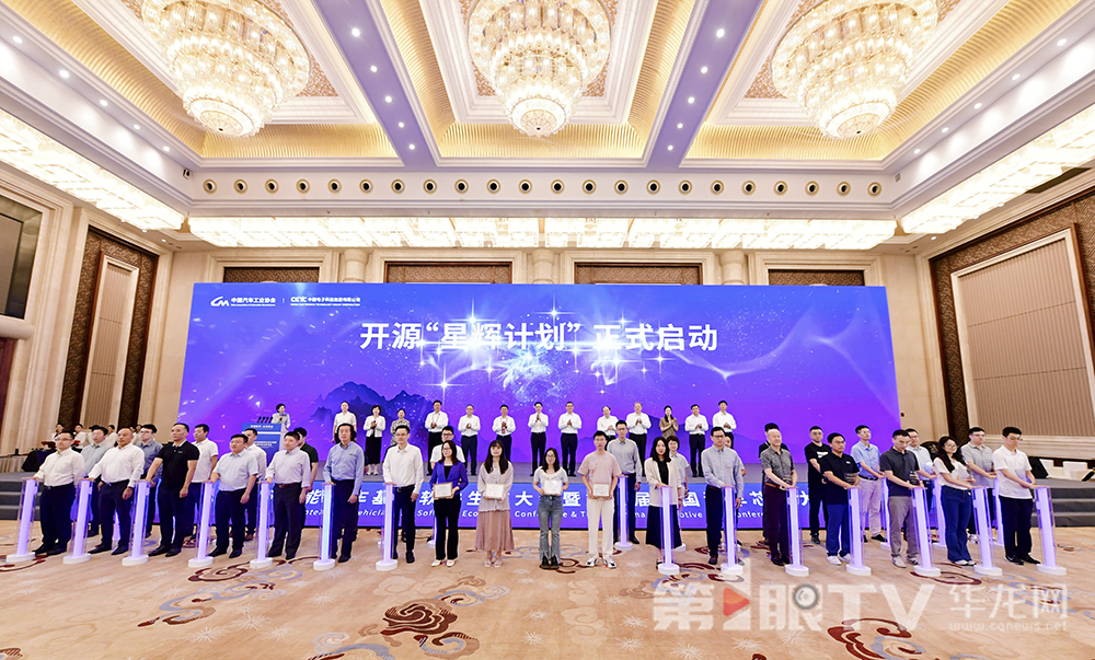 西部汽车试验场。第1眼TV-华龙网记者 石涛 摄